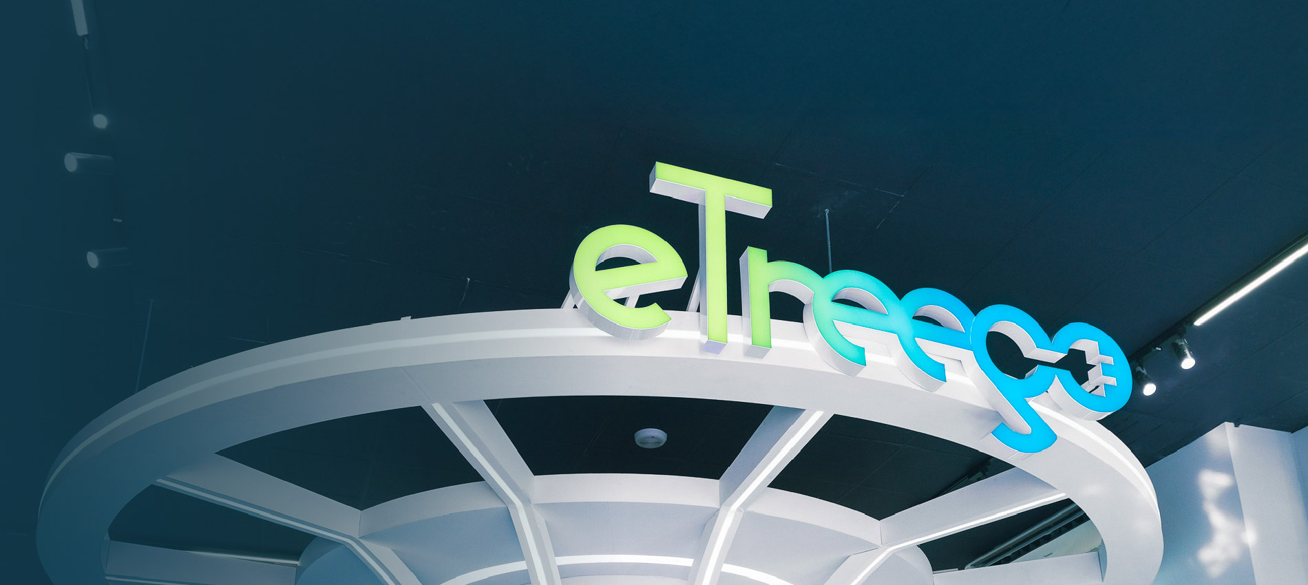 eTreego總部大廳裝置